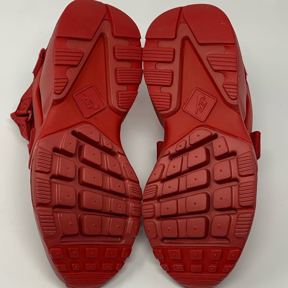 🆕 Nike Air Huarache City - Gym Red - Picture 7 of 8